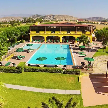 Marina Del Marchese Botricello