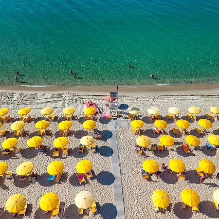 Marina Del Marchese * בוטריצ'לו