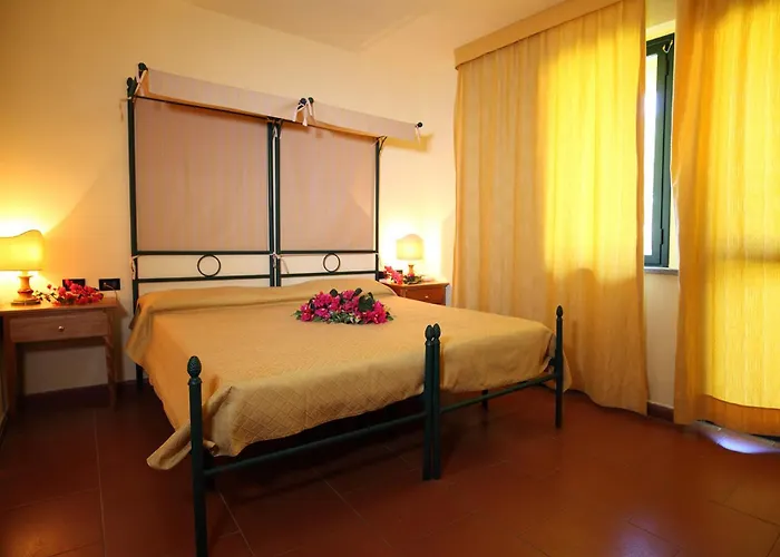 Marina Del Marchese * בוטריצ'לו