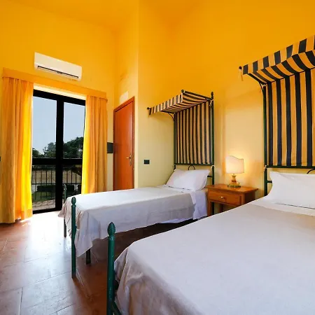 Marina Del Marchese Hotel Botricello