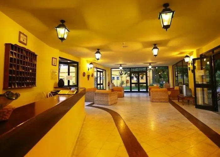 Hotel Marina Del Marchese *