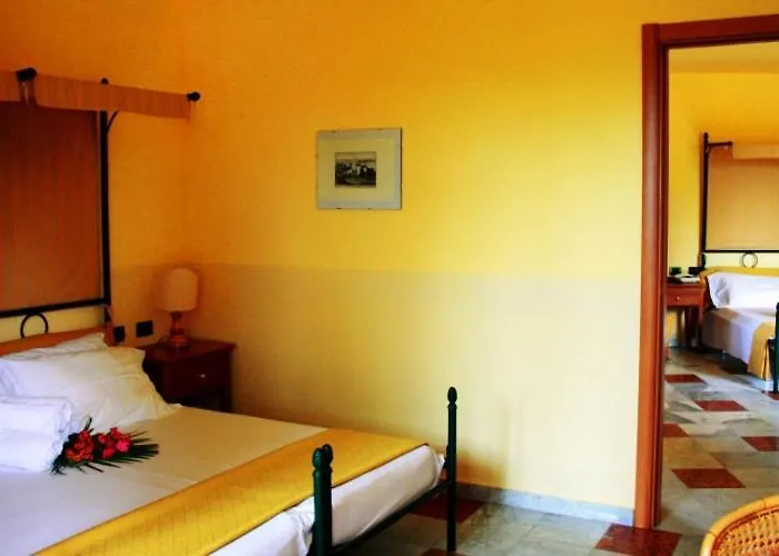 Marina Del Marchese Hotel Botricello