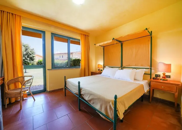 Отель Marina Del Marchese